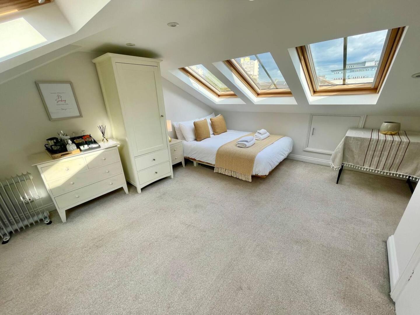 Bright Quiet Loft Room Ensuite Serene Clapham Area ロンドン エクステリア 写真